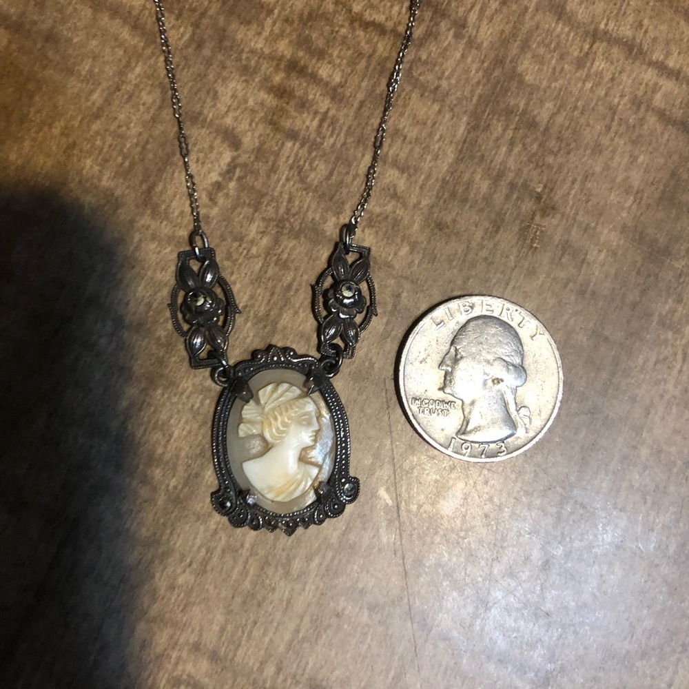 Antique Carved Shell Cameo Necklace, Sterling Silver with Marcasite Accents ๐๐ค - Picture 6 of 9